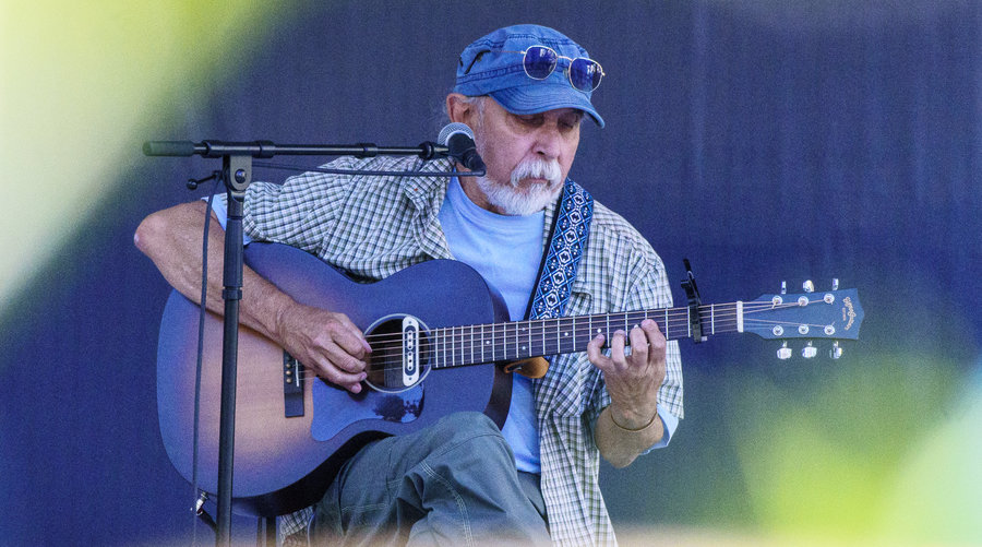 Dik Banovich by Bea Crye